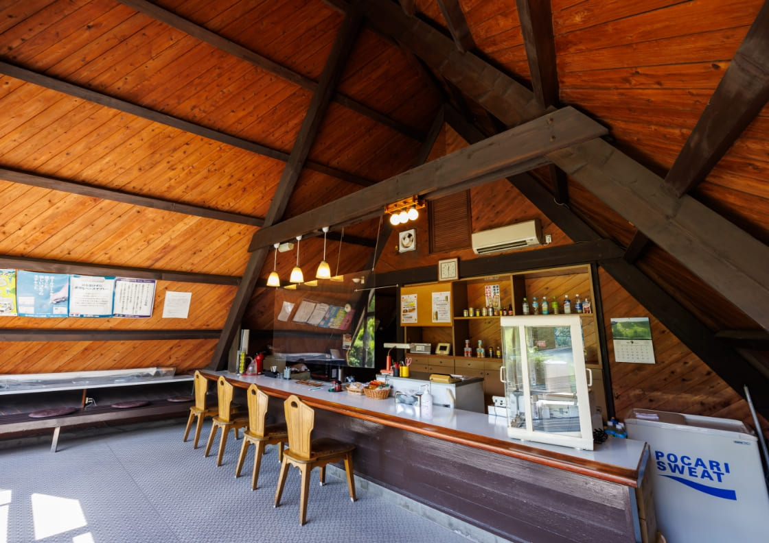 アウトコース売店